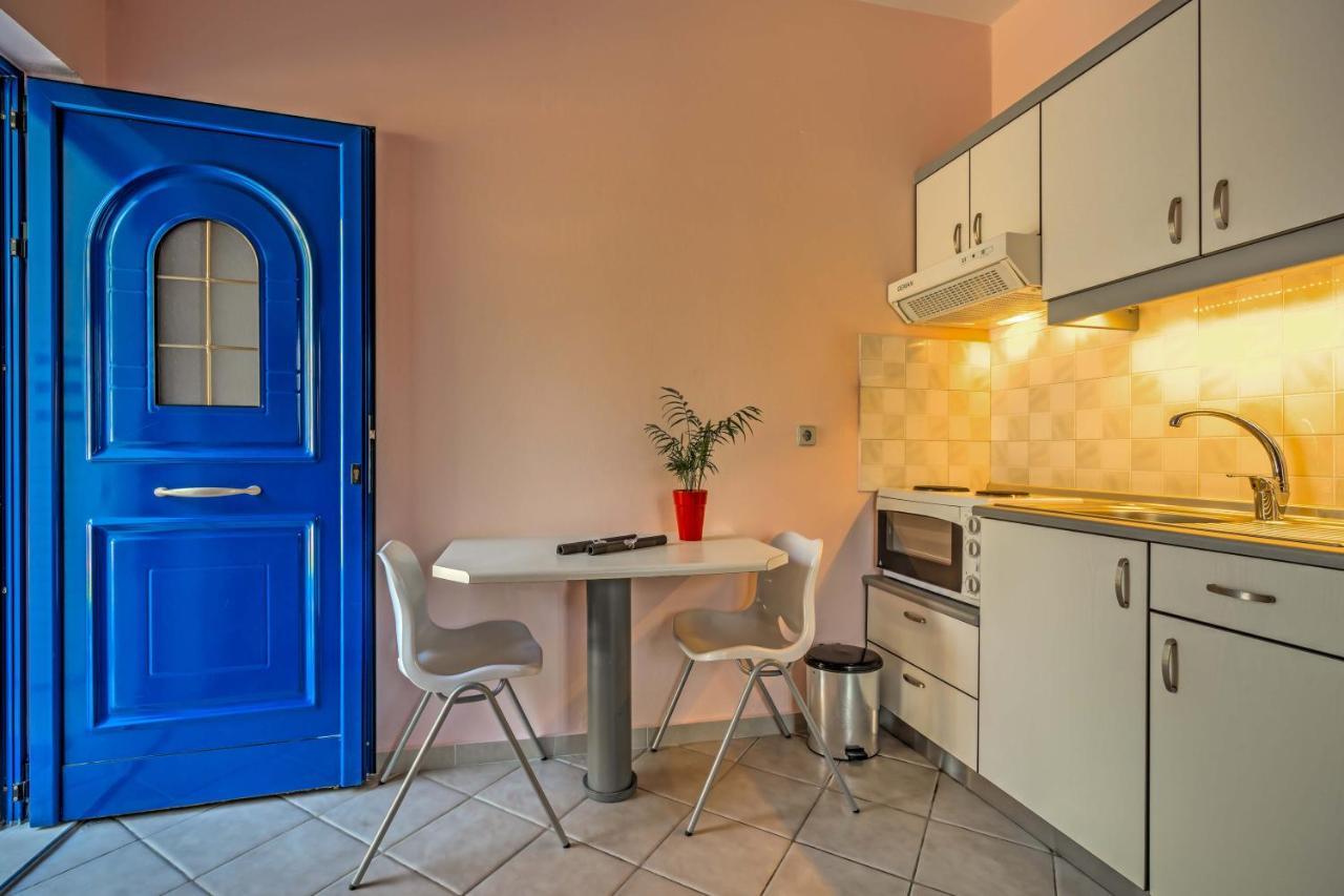 Heraklion Beach Hideaway Explore, Relax, Repeat-3 Gazi Exteriör bild